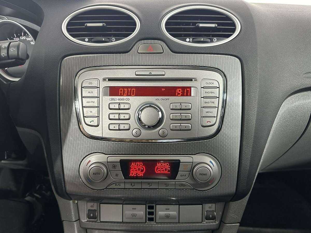 Ford Focus с пробегом — 2008 год. Фото: #11