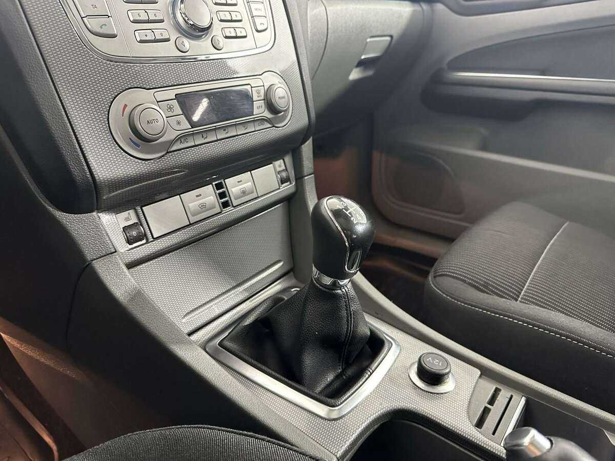 Ford Focus с пробегом — 2008 год. Фото: #12