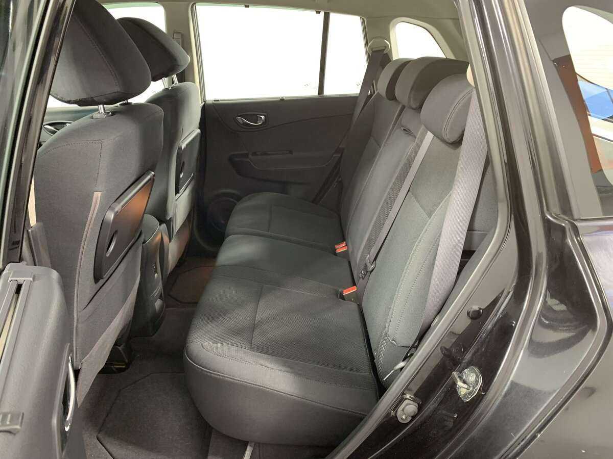 Renault Koleos с пробегом — 2008 год. Фото: #11