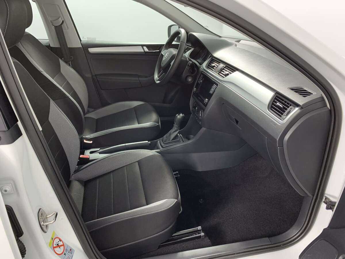 Skoda Rapid с пробегом — 2019 год. Фото: #14