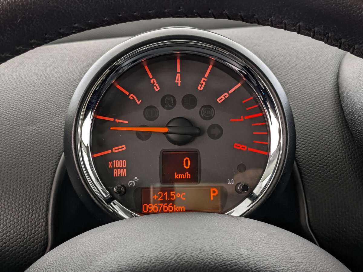 Mini Countryman с пробегом — 2016 год. Фото: #15