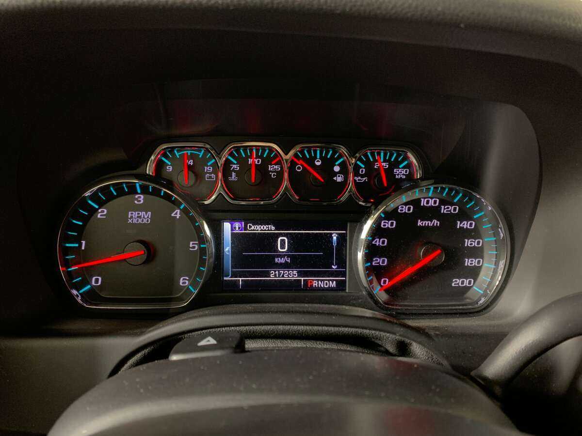 Chevrolet Tahoe с пробегом — 2016 год. Фото: #13