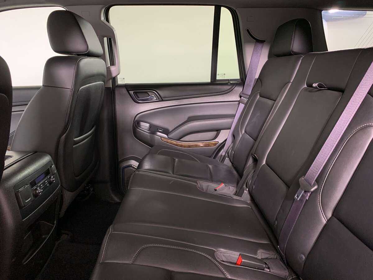 Chevrolet Tahoe с пробегом — 2016 год. Фото: #17