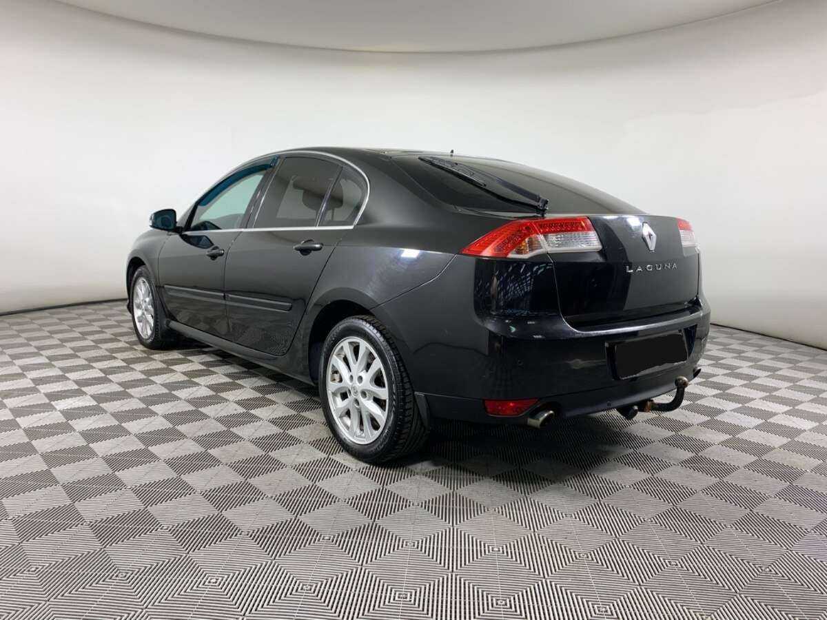 Renault Laguna с пробегом — 2008 год. Фото: #6