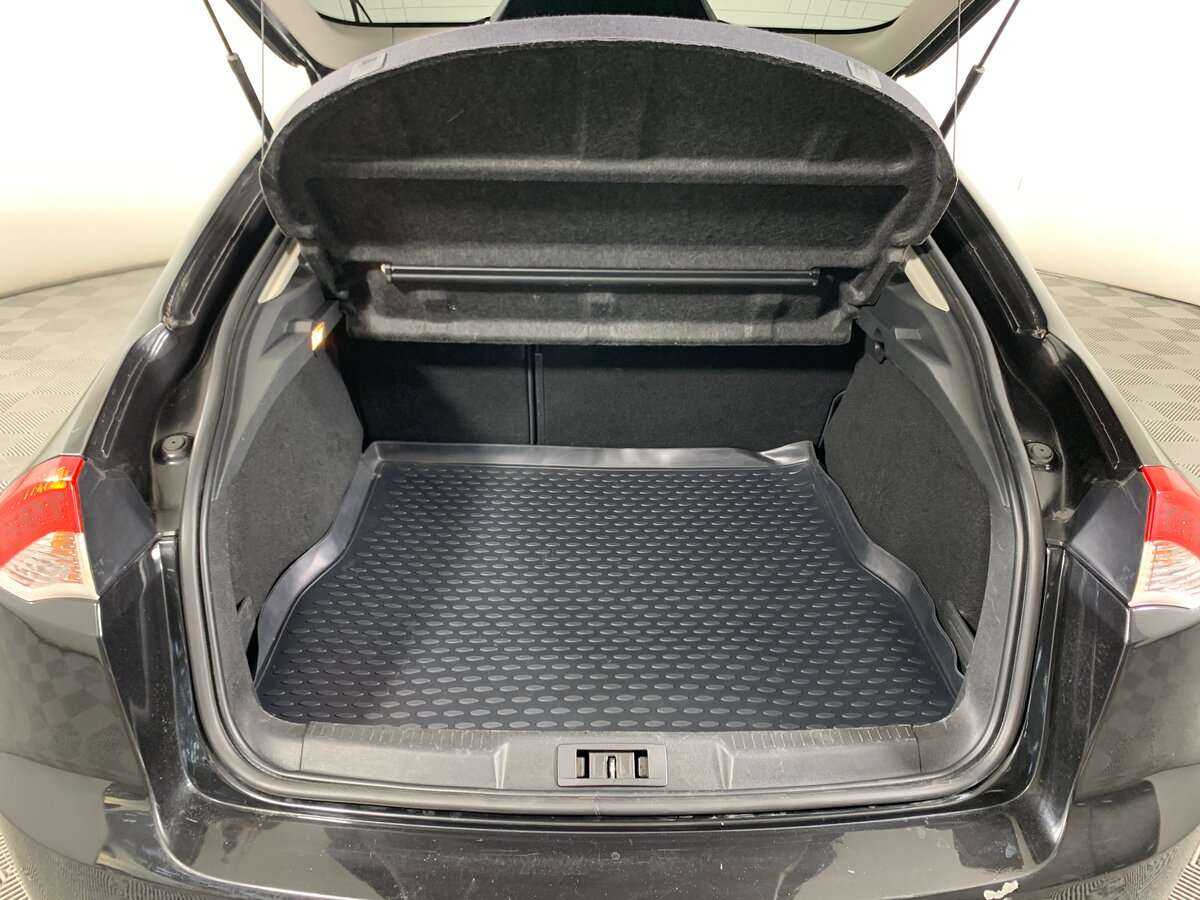 Renault Laguna с пробегом — 2008 год. Фото: #18