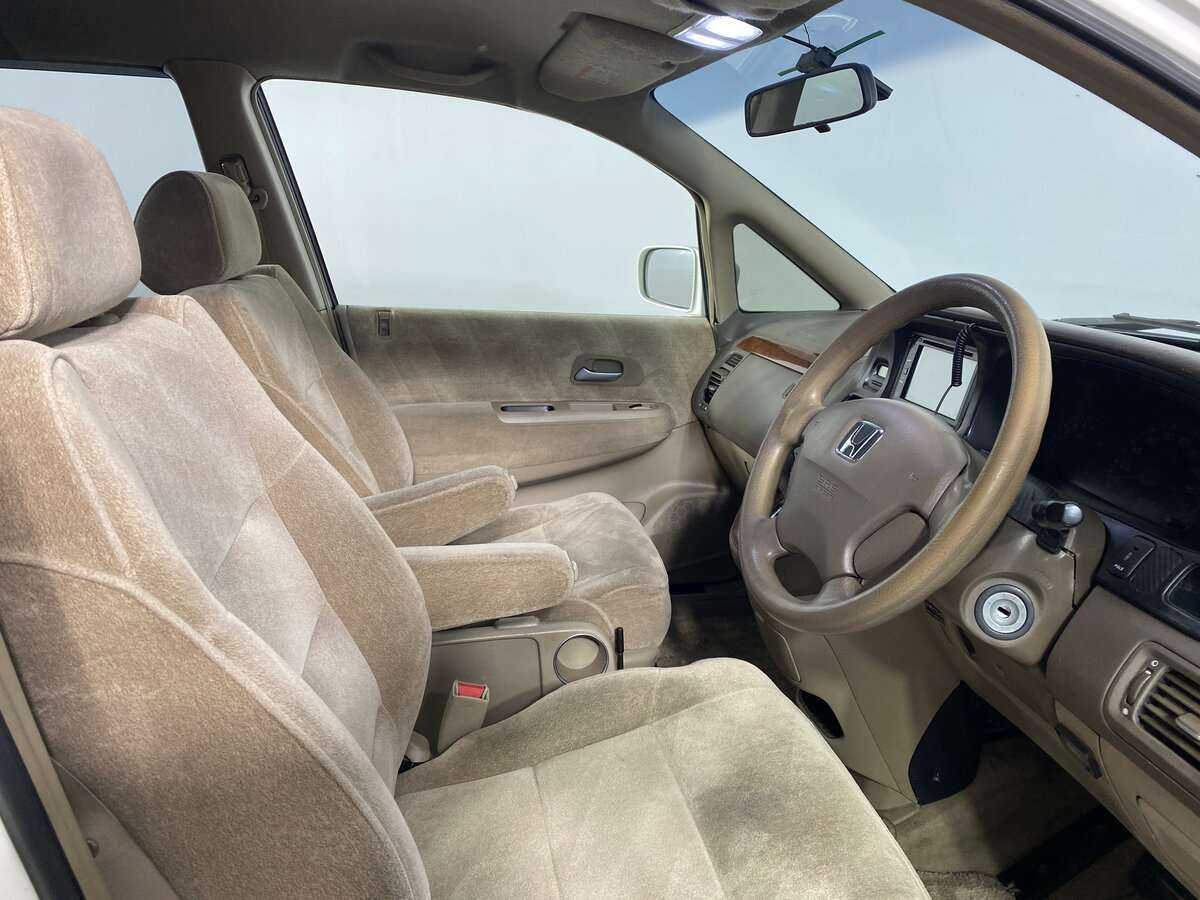 Honda Odyssey с пробегом — 2002 год. Фото: #8