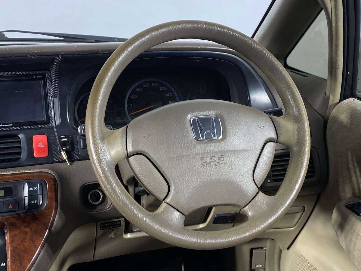 Honda Odyssey с пробегом — 2002 год. Фото: #12