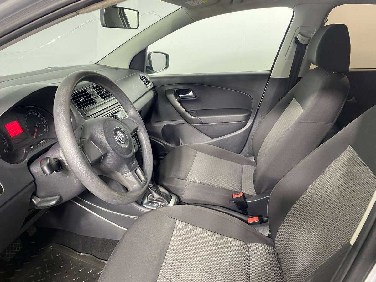Volkswagen Polo с пробегом — 2012 год. Фото: #8