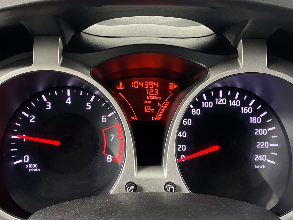 Nissan Juke с пробегом — 2011 год. Фото: #11