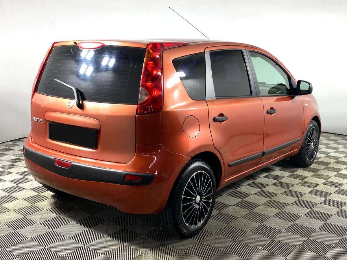 Nissan Note с пробегом — 2006 год. Фото: #4