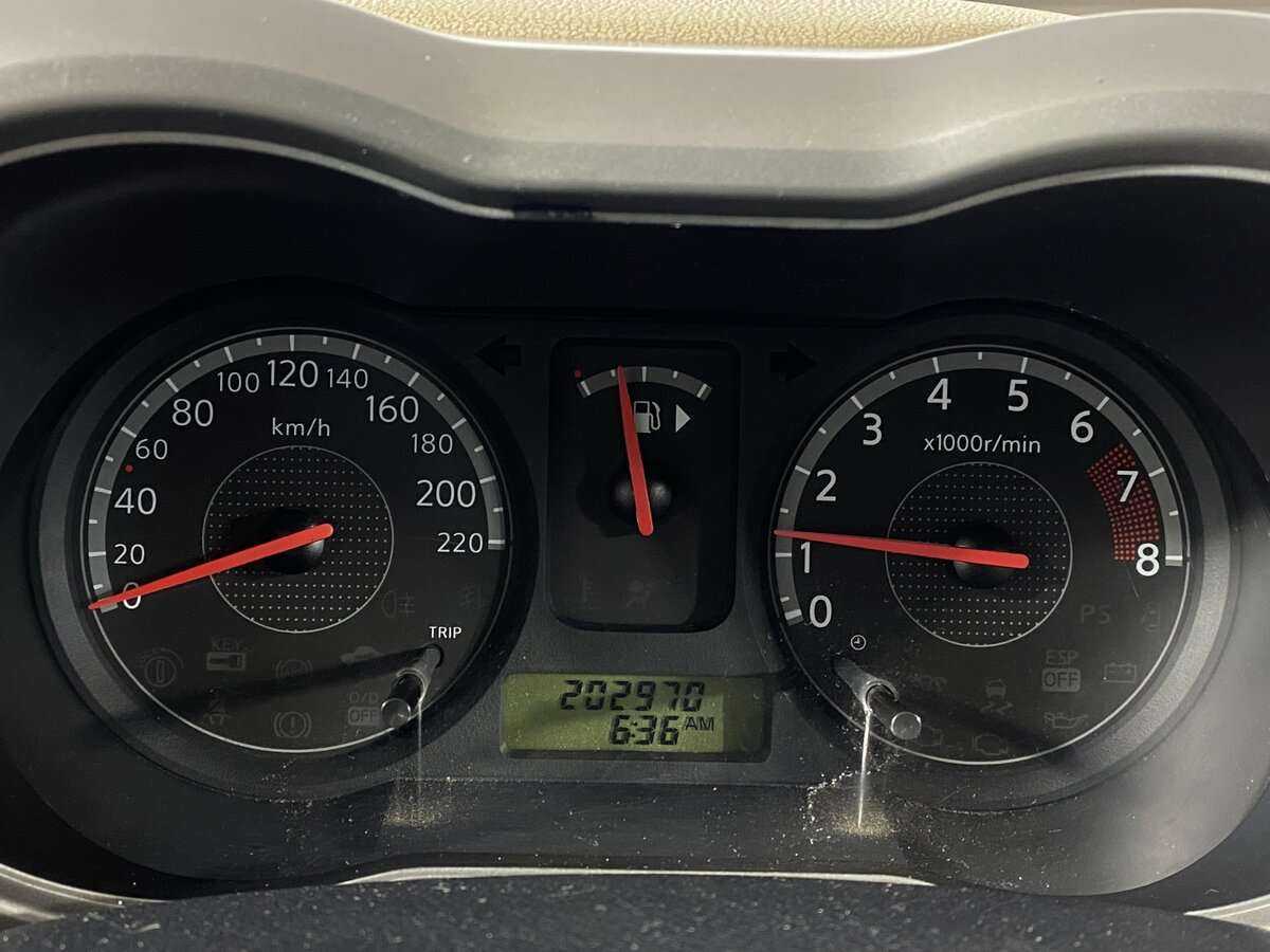 Nissan Note с пробегом — 2006 год. Фото: #14