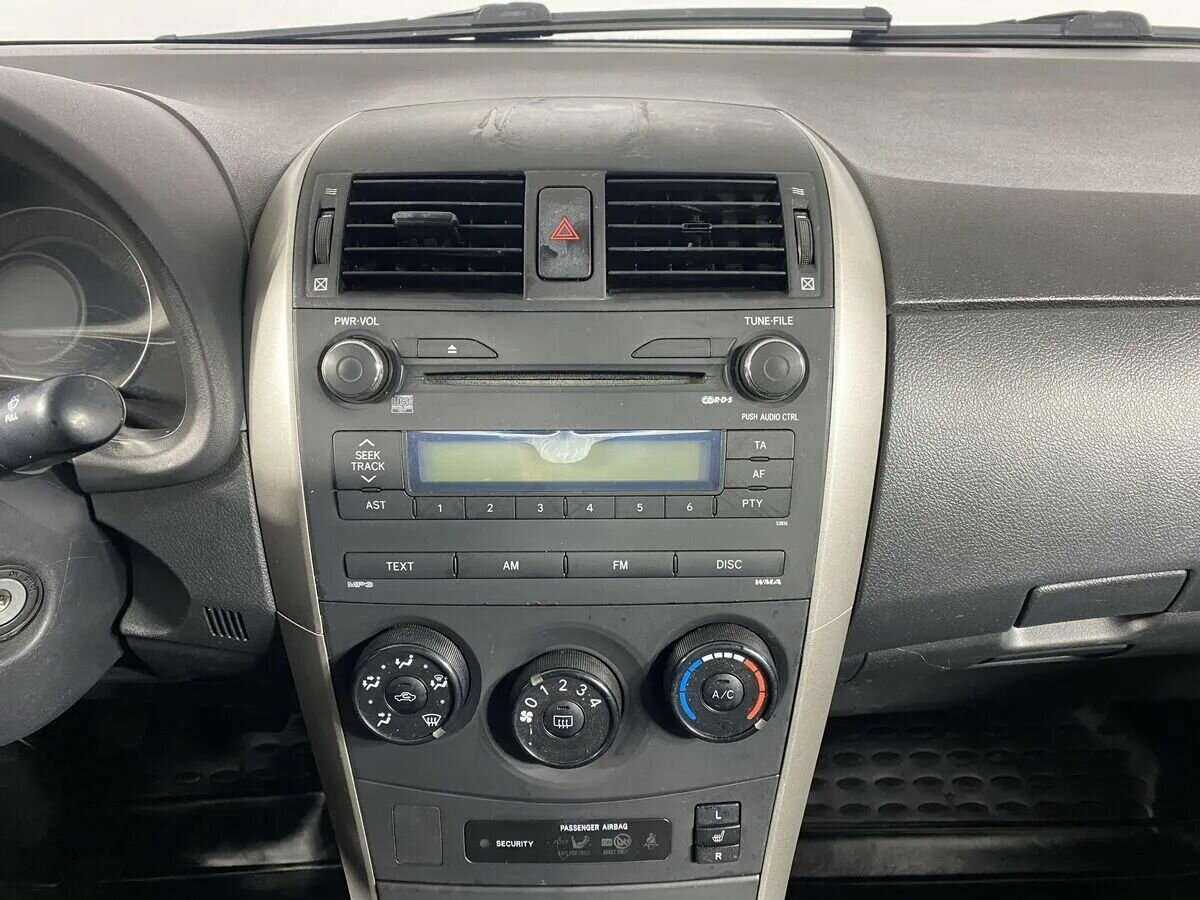 Toyota Corolla с пробегом — 2007 год. Фото: #10