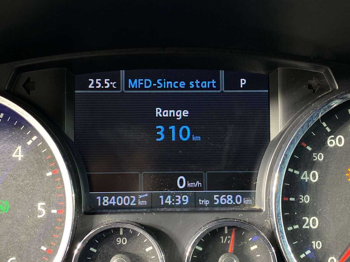 Volkswagen Touareg с пробегом — 2008 год. Фото: #12