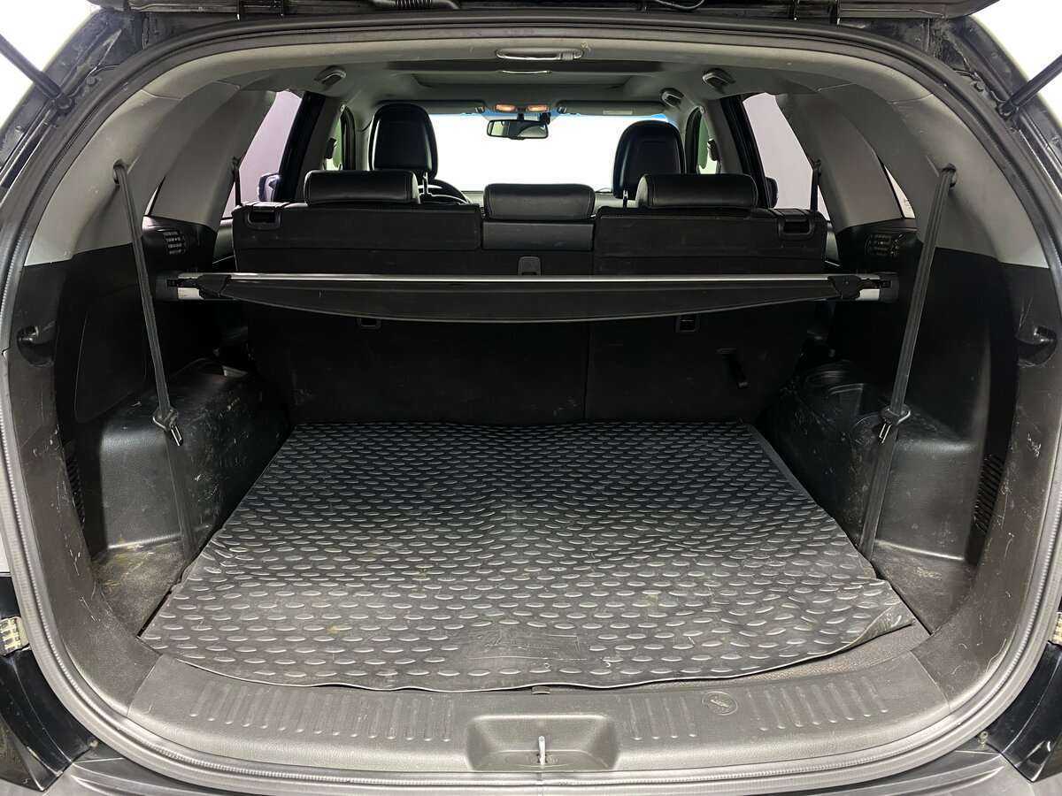 Kia Sorento с пробегом — 2011 год. Фото: #9