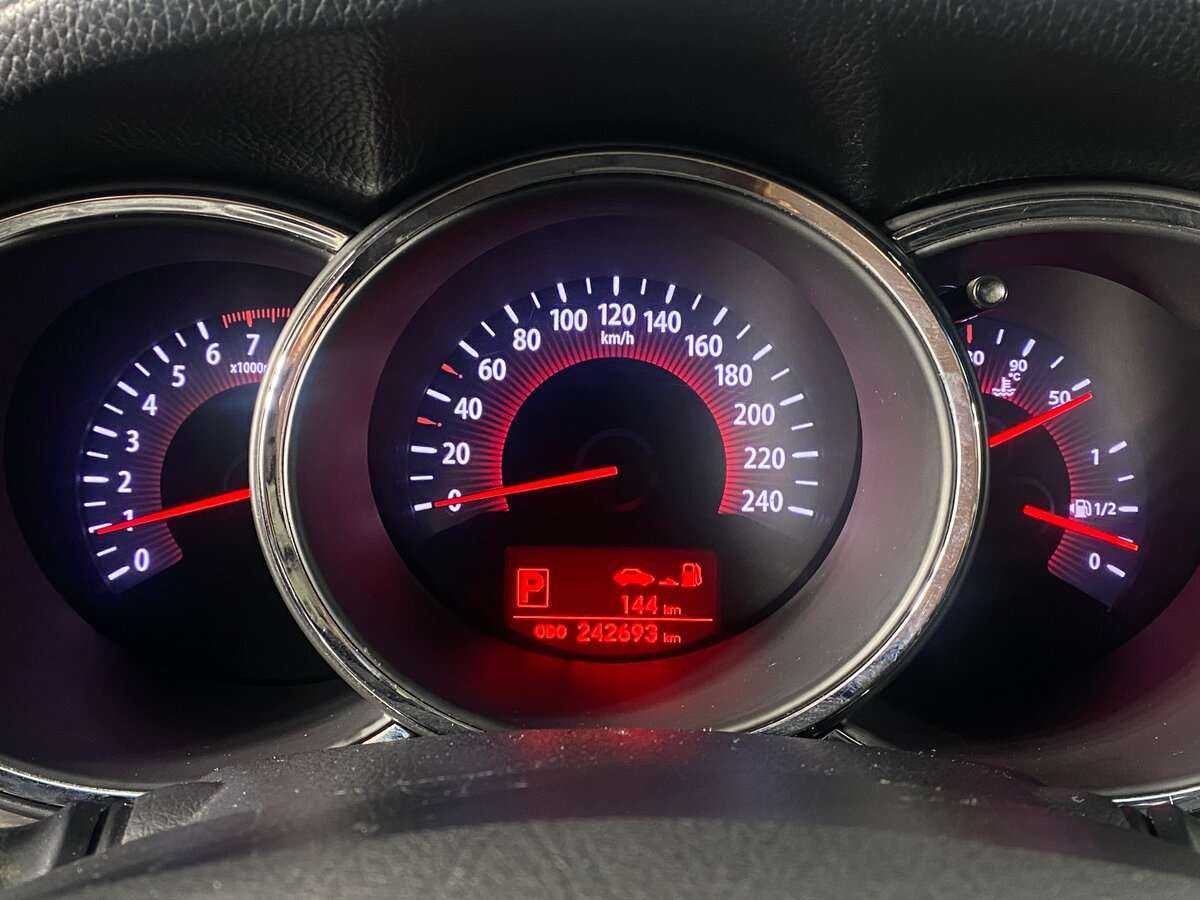 Kia Sorento с пробегом — 2011 год. Фото: #17