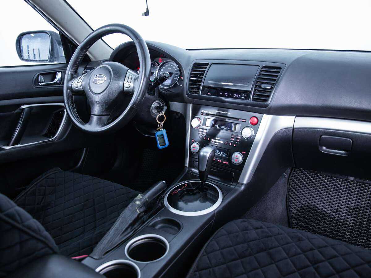 Subaru Outback с пробегом — 2007 год. Фото: #10