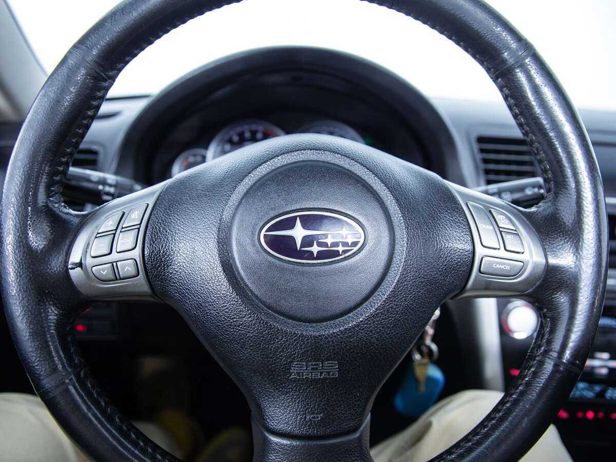Subaru Outback с пробегом — 2007 год. Фото: #12
