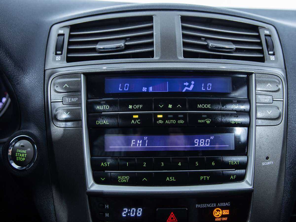 Lexus IS с пробегом — 2006 год. Фото: #15