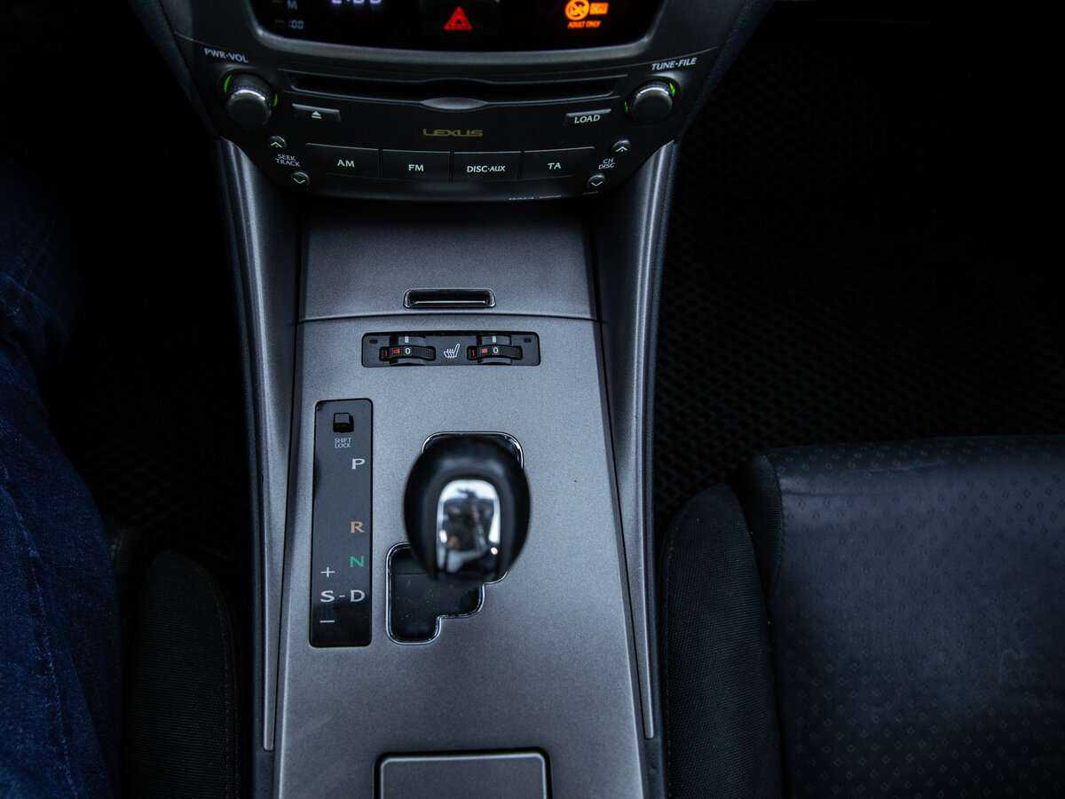 Lexus IS с пробегом — 2006 год. Фото: #17