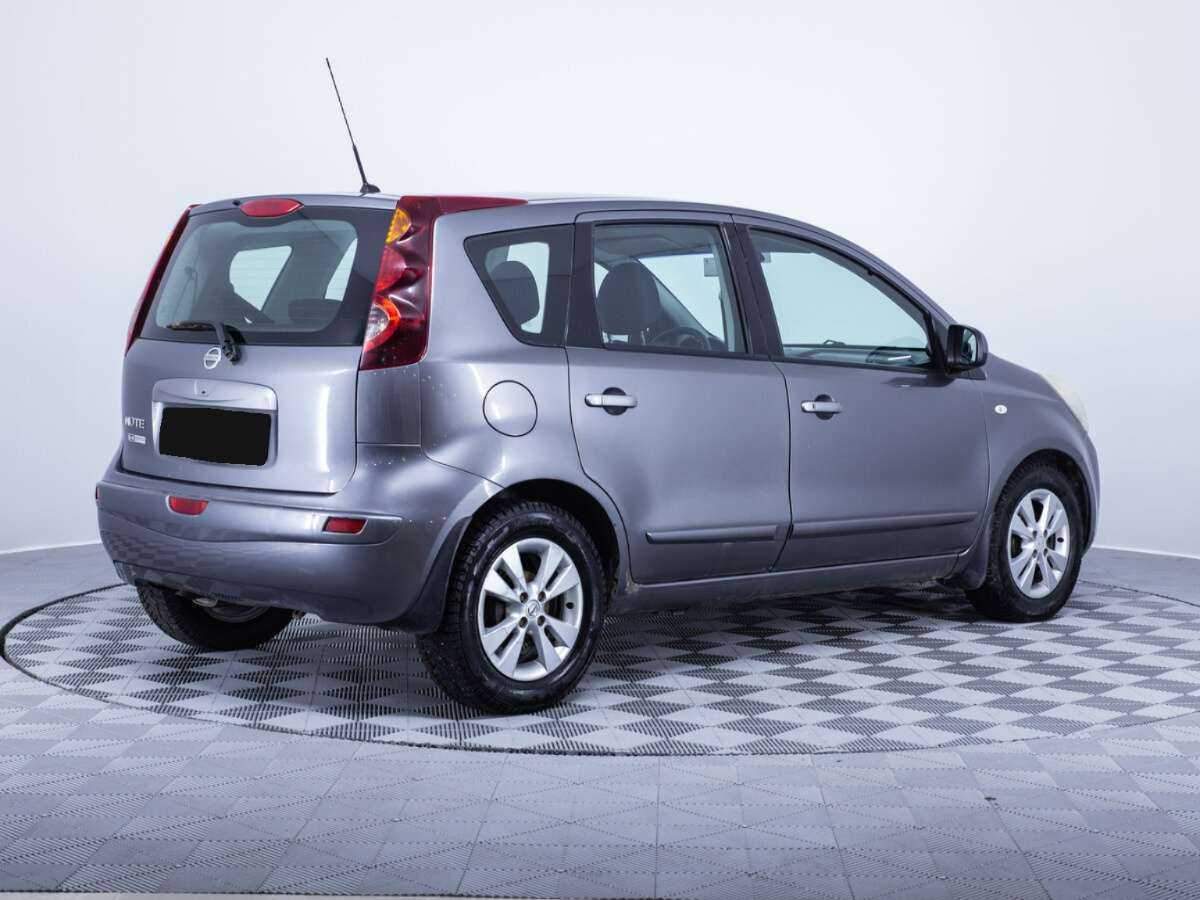 Nissan Note с пробегом — 2011 год. Фото: #4