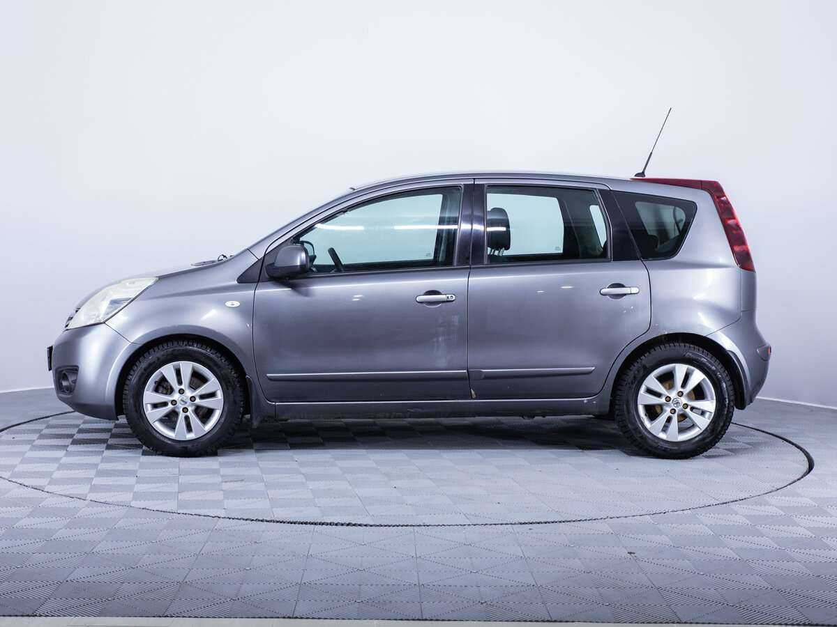 Nissan Note с пробегом — 2011 год. Фото: #7