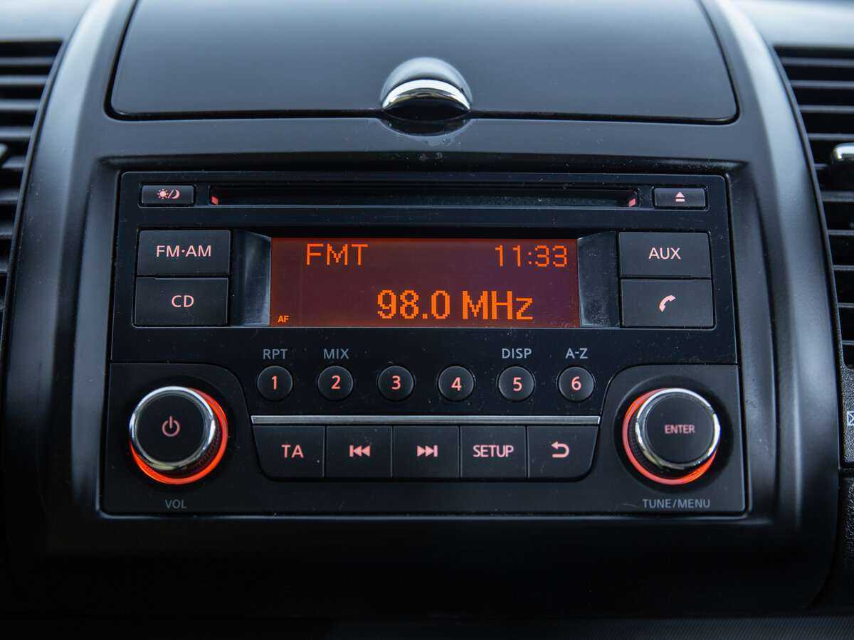 Nissan Note с пробегом — 2011 год. Фото: #11