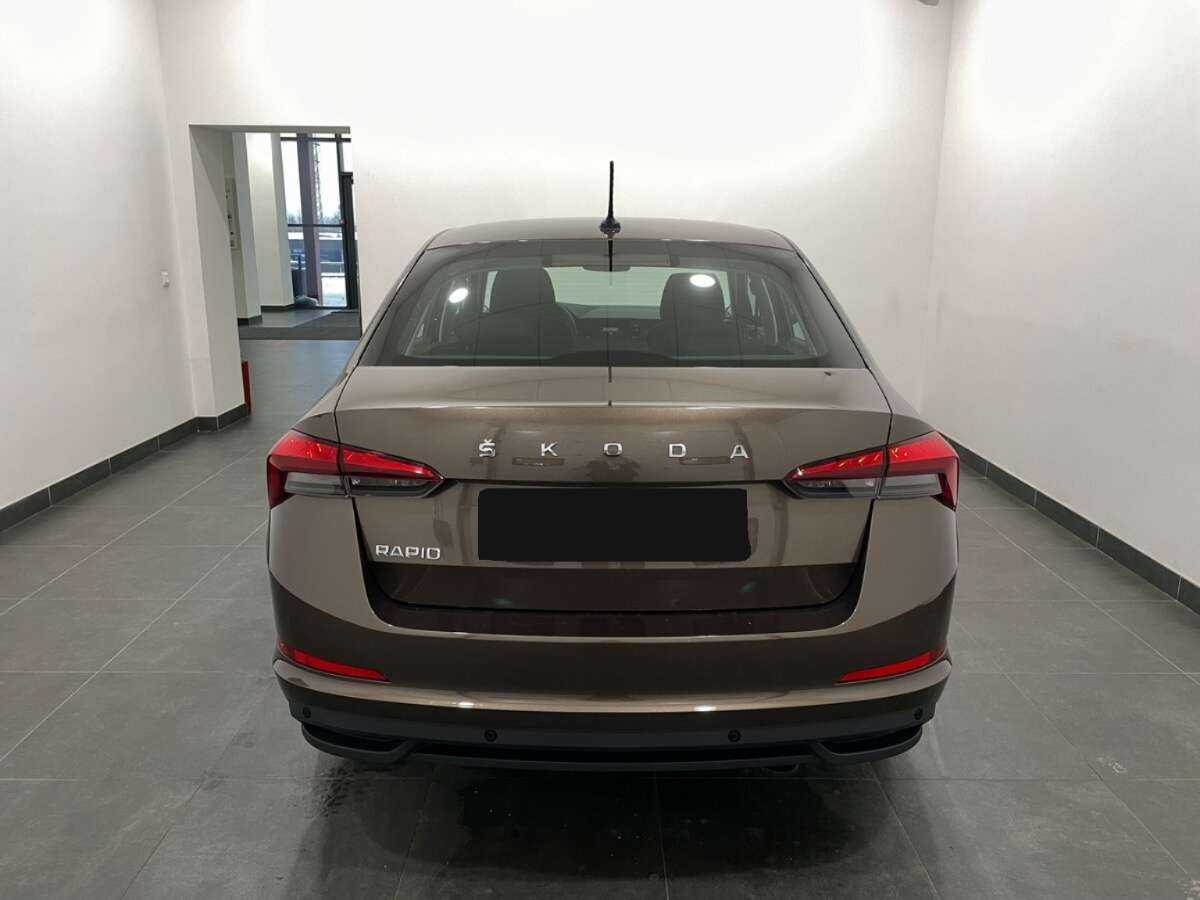 Skoda Rapid с пробегом — 2022 год. Фото: #2