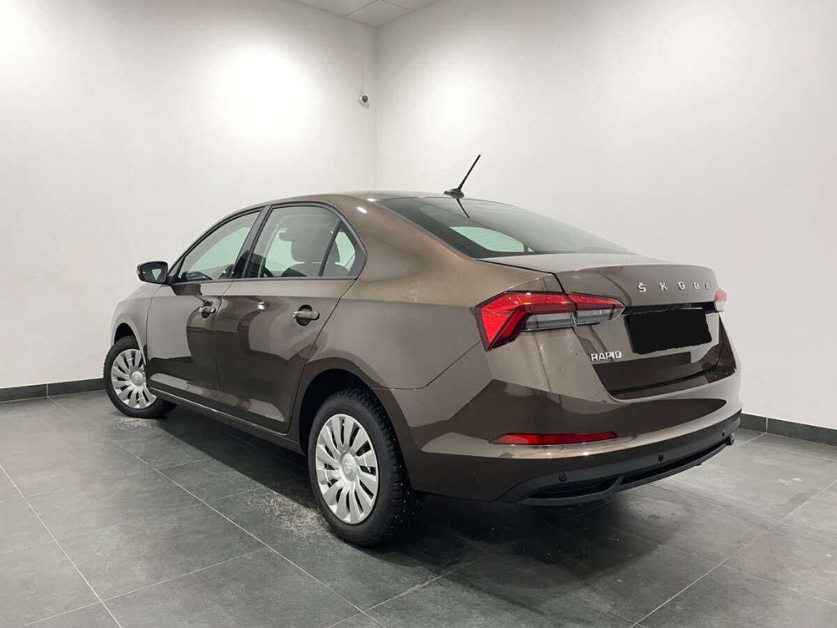 Skoda Rapid с пробегом — 2022 год. Фото: #3