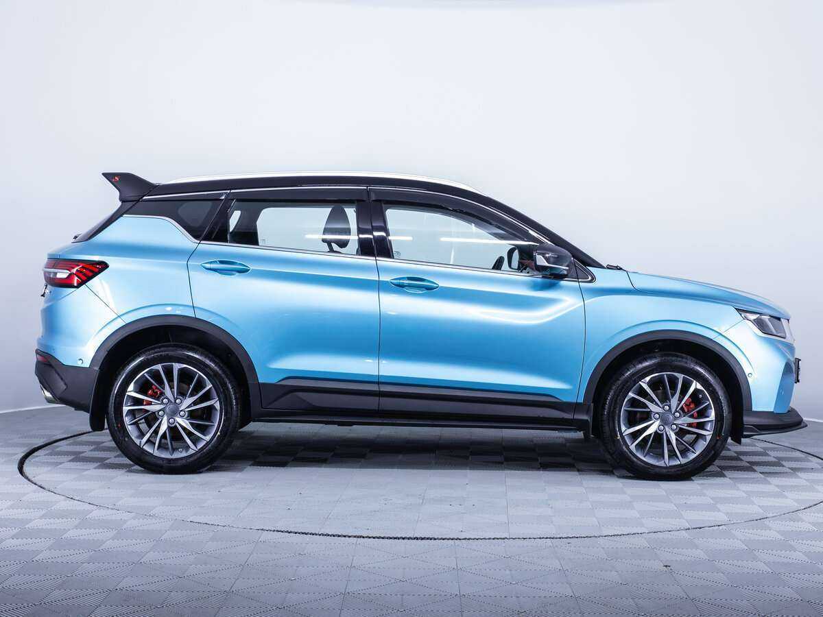 Geely Coolray с пробегом — 2023 год. Фото: #3