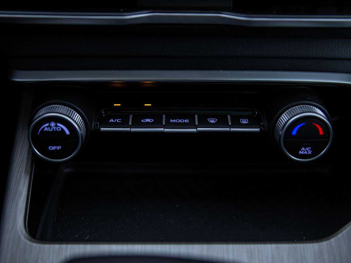 Geely Coolray с пробегом — 2023 год. Фото: #15