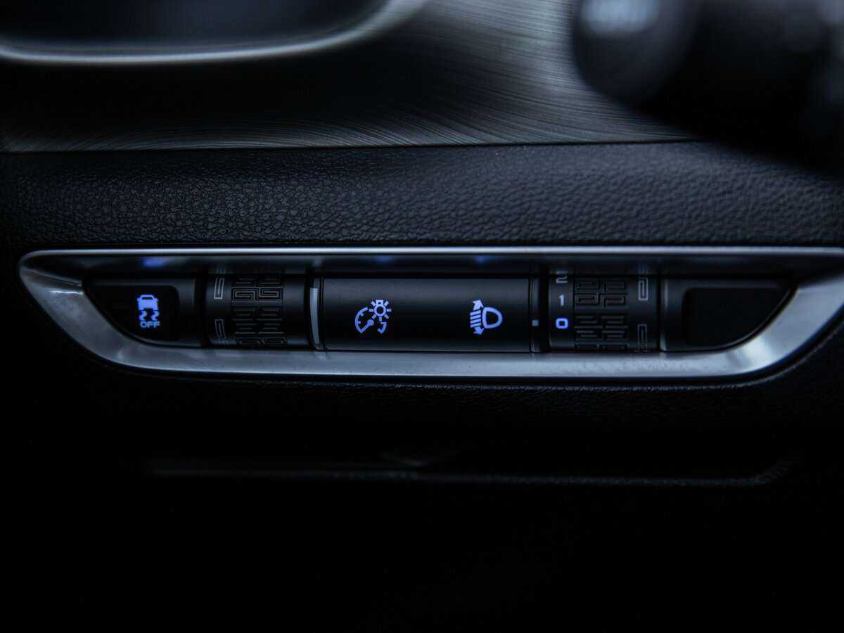 Geely Coolray с пробегом — 2023 год. Фото: #17