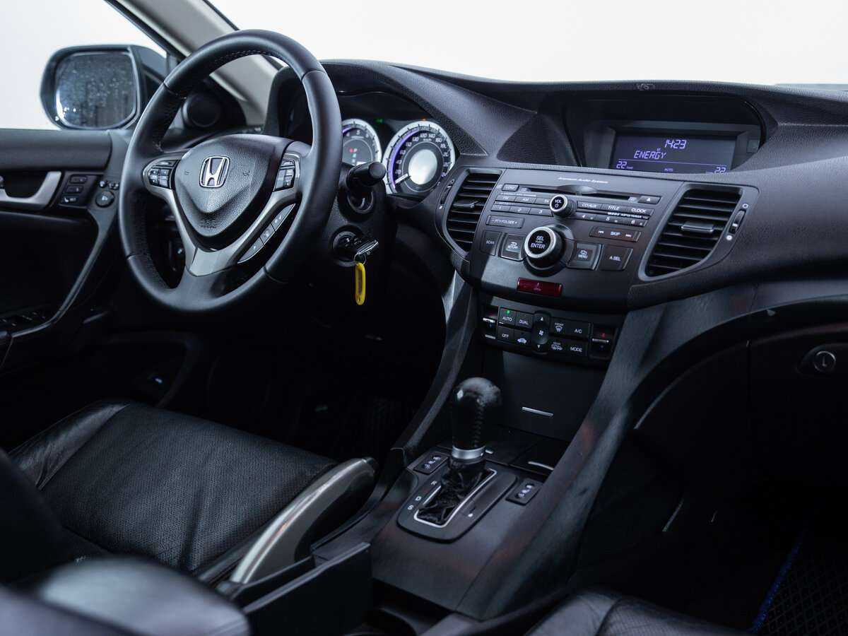 Honda Accord с пробегом — 2008 год. Фото: #12