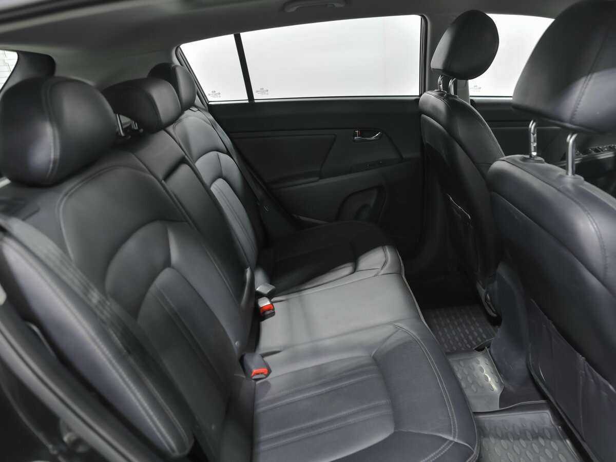 Kia Sportage с пробегом — 2011 год. Фото: #13