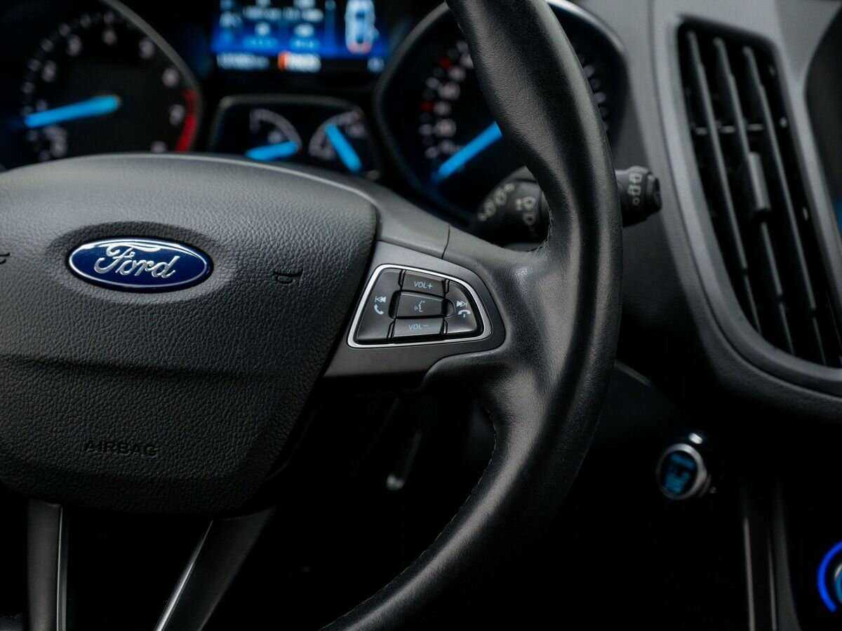 Ford Kuga с пробегом — 2019 год. Фото: #16