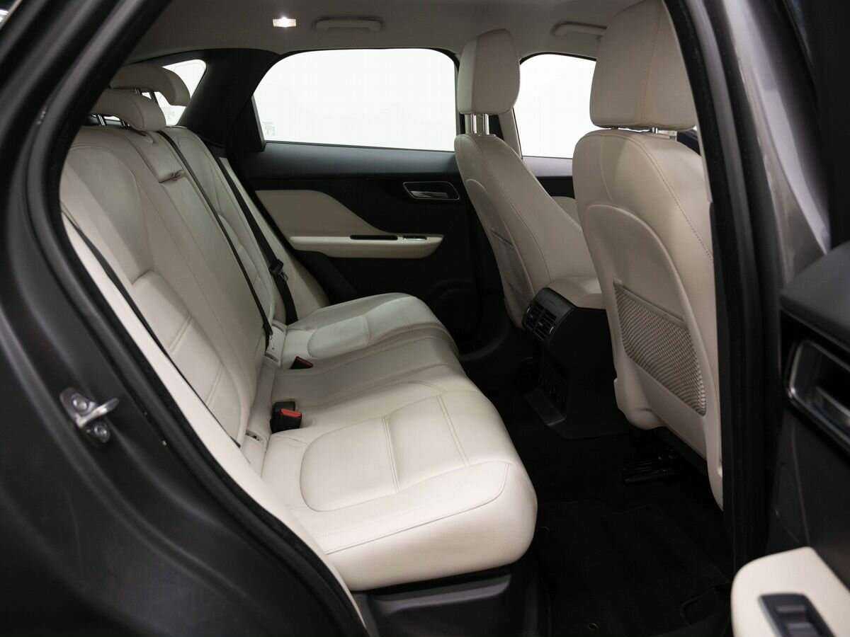 Jaguar F-Pace с пробегом — 2017 год. Фото: #8