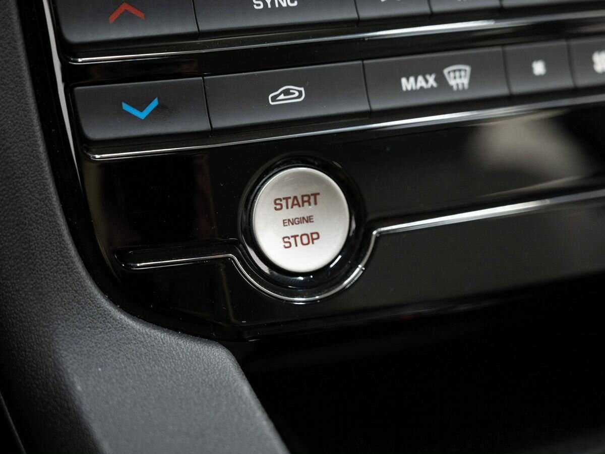 Jaguar F-Pace с пробегом — 2017 год. Фото: #15