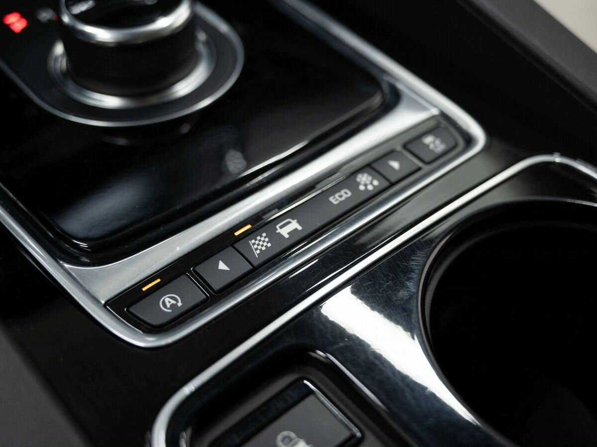 Jaguar F-Pace с пробегом — 2017 год. Фото: #17