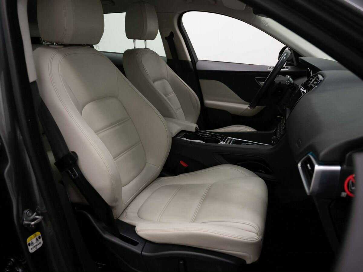 Jaguar F-Pace с пробегом — 2017 год. Фото: #18