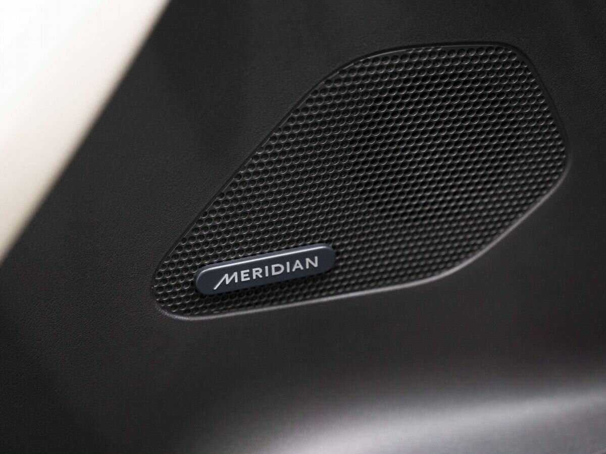 Jaguar F-Pace с пробегом — 2017 год. Фото: #21