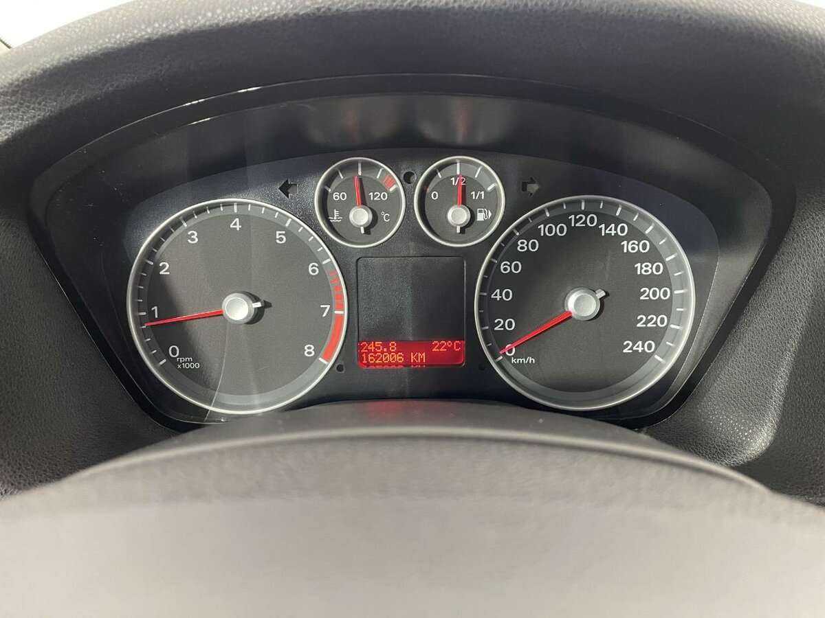 Ford Focus с пробегом — 2007 год. Фото: #10