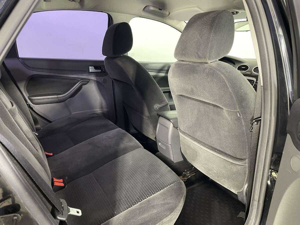 Ford Focus с пробегом — 2007 год. Фото: #16