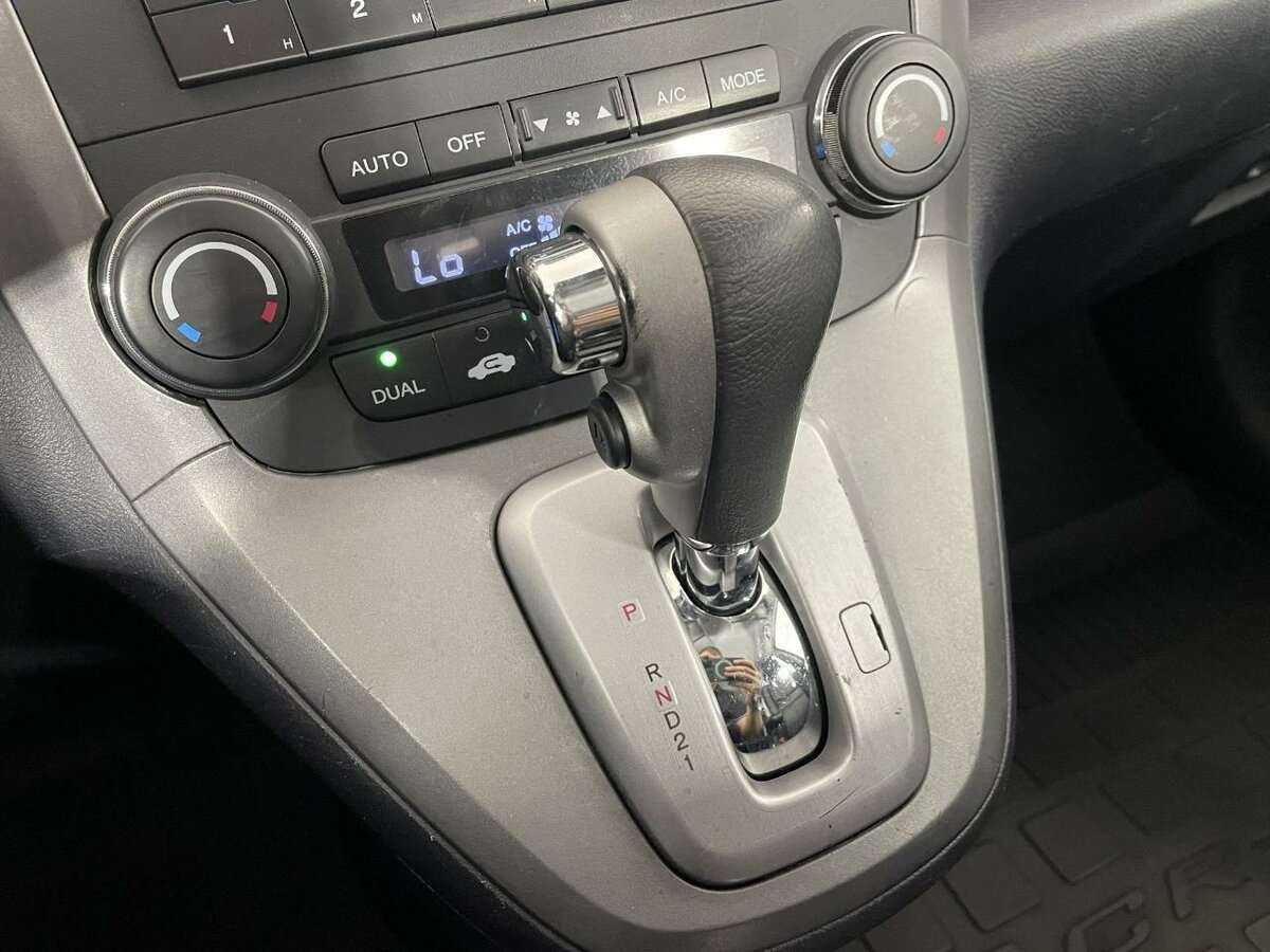 Honda CR-V с пробегом — 2008 год. Фото: #9
