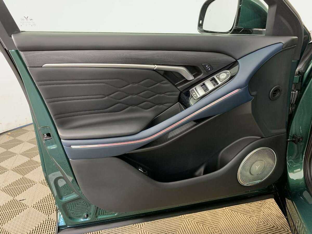 Voyah Free с пробегом — 2023 год. Фото: #7