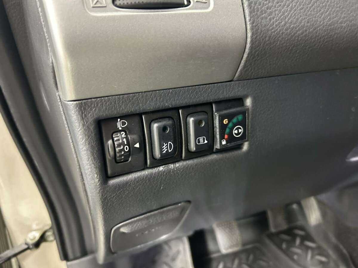 Suzuki Liana с пробегом — 2004 год. Фото: #8