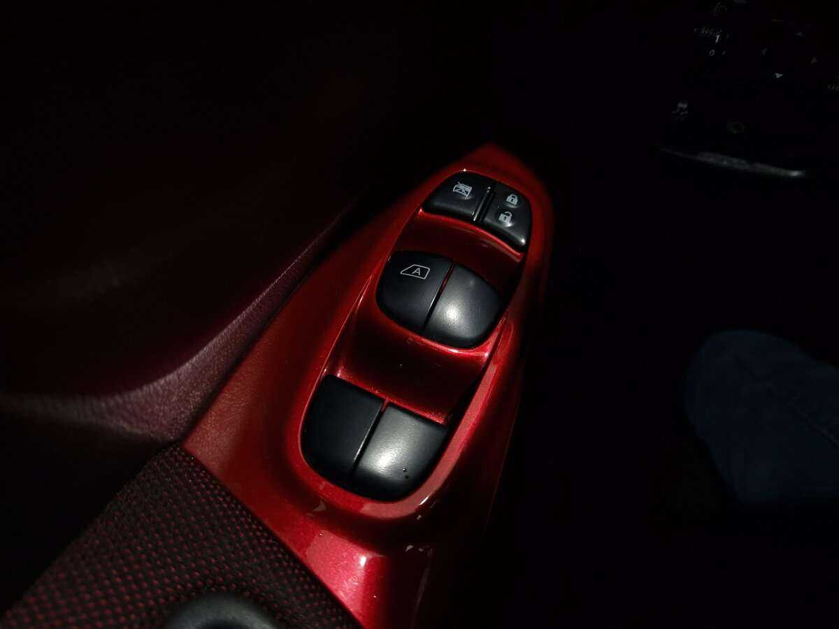 Nissan Juke с пробегом — 2011 год. Фото: #6