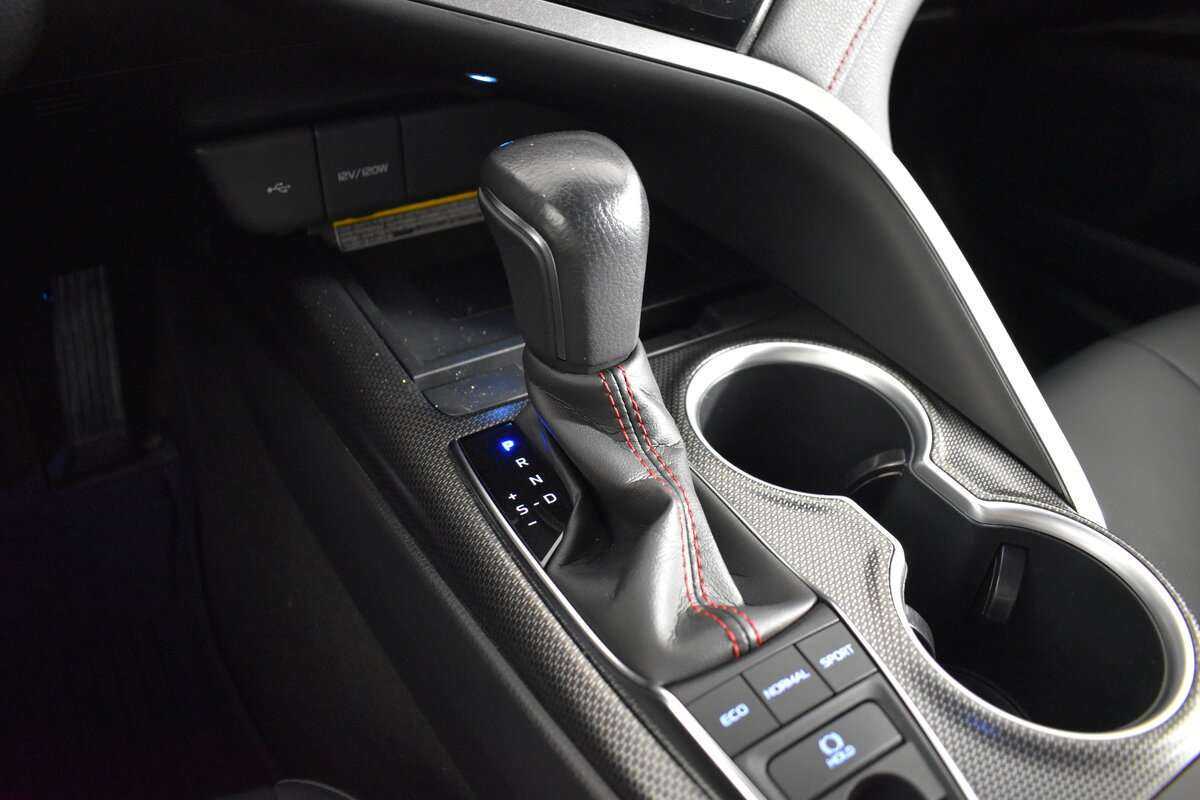 Toyota Camry с пробегом — 2021 год. Фото: #13