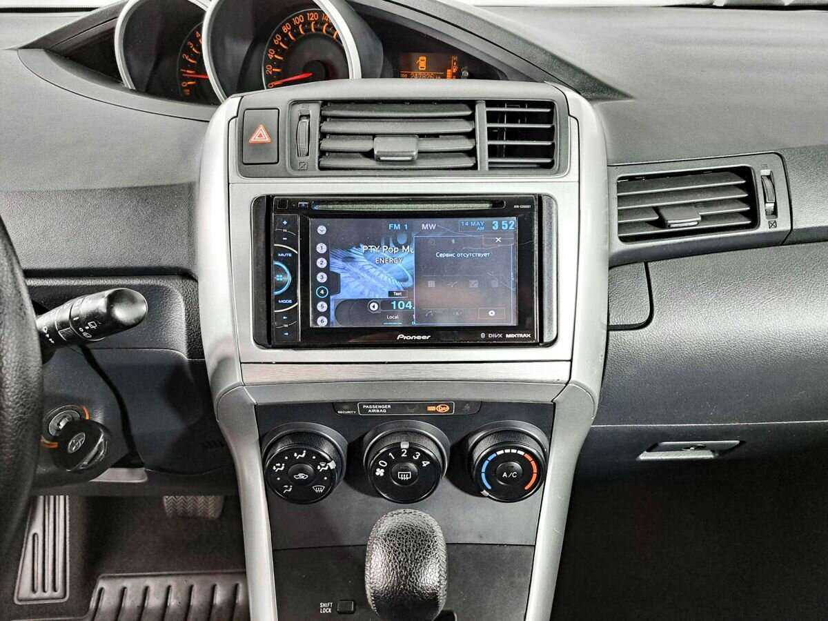 Toyota Verso с пробегом — 2012 год. Фото: #12