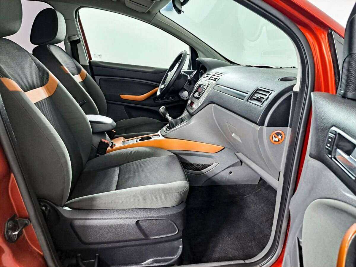 Ford Kuga с пробегом — 2008 год. Фото: #8