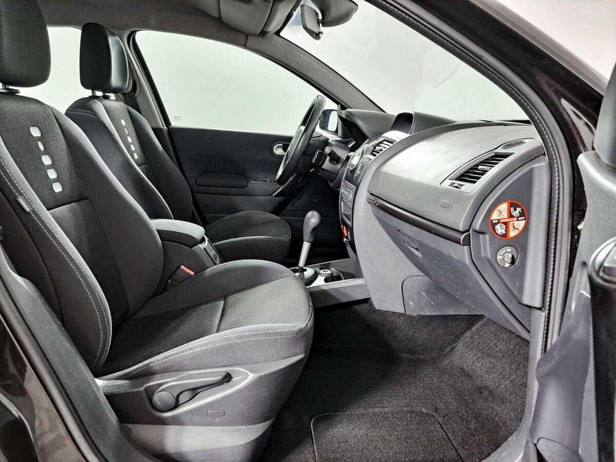 Renault Megane с пробегом — 2008 год. Фото: #8