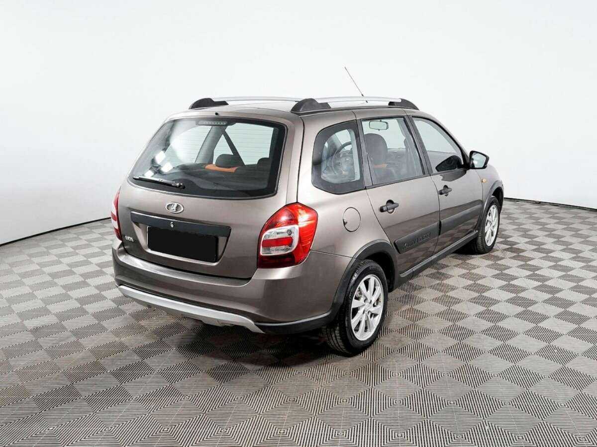 Lada (ВАЗ) Kalina с пробегом — 2016 год. Фото: #4